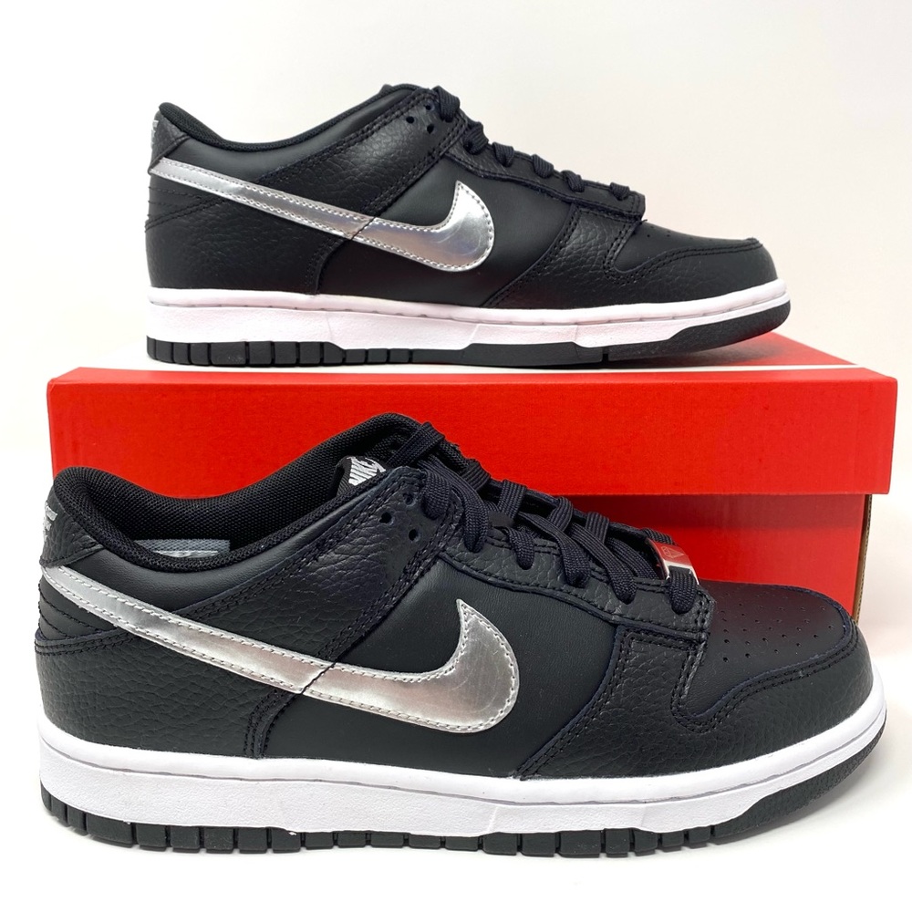 Nike Dunk Low Women’s Sneakers